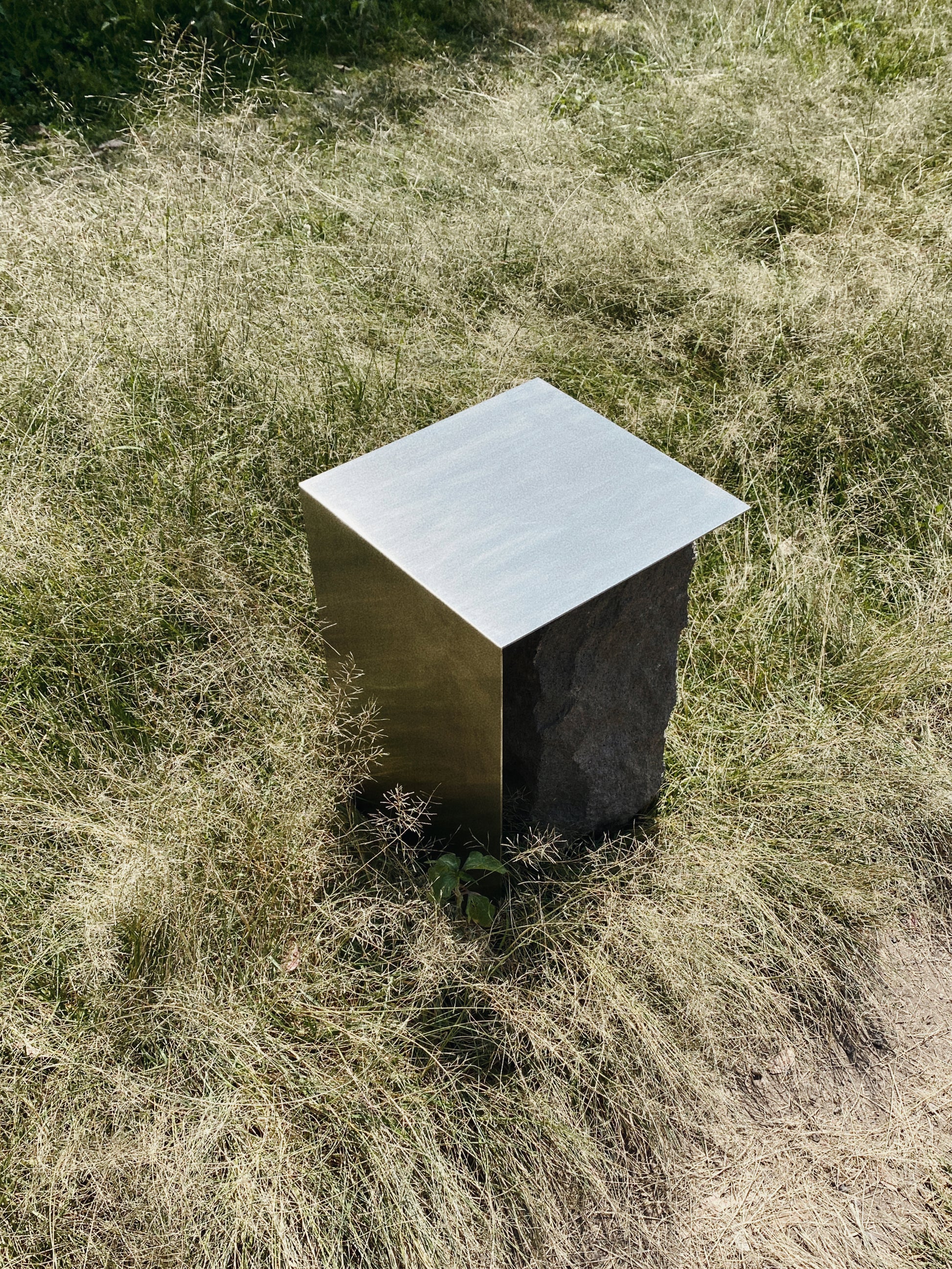 Mesa lateral Fundamento 02