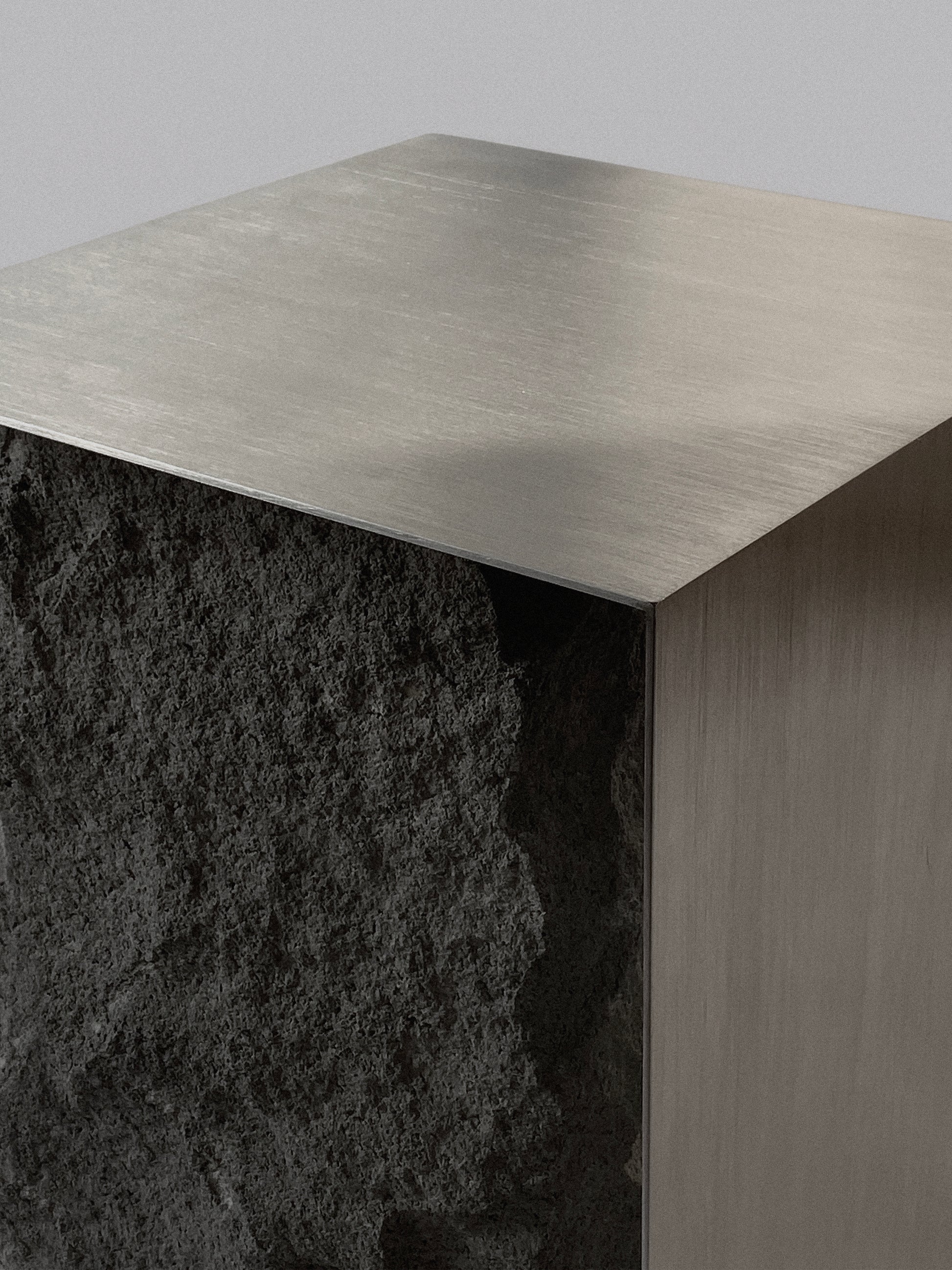 Mesa lateral Fundamento 02